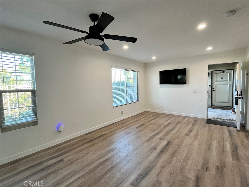 23335 La Crescenta, Mission Viejo CA 92691 - photo 1