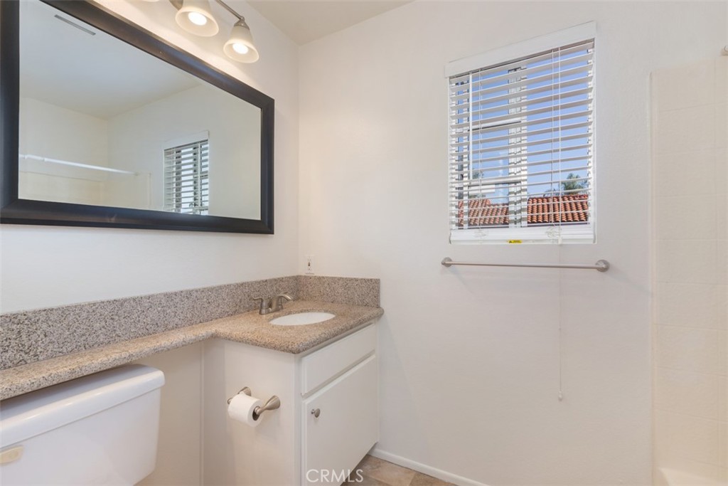 Bathroom - 23335 La Crescenta, Mission Viejo CA 92691 - photo 6