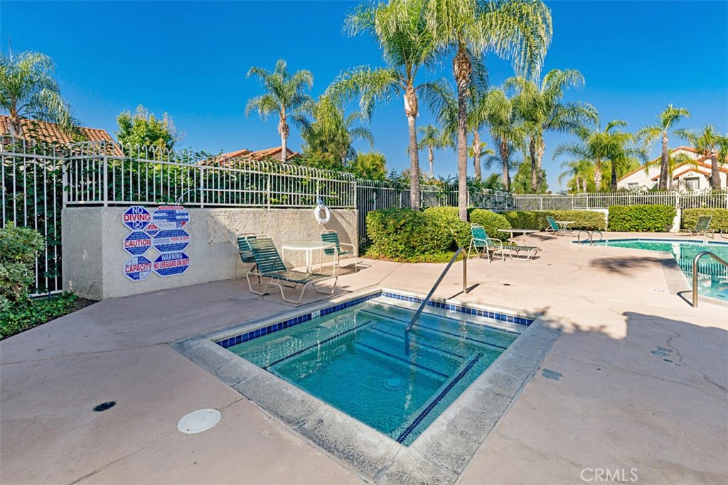 Community Spa - 23335 La Crescenta, Mission Viejo CA 92691 - photo 13