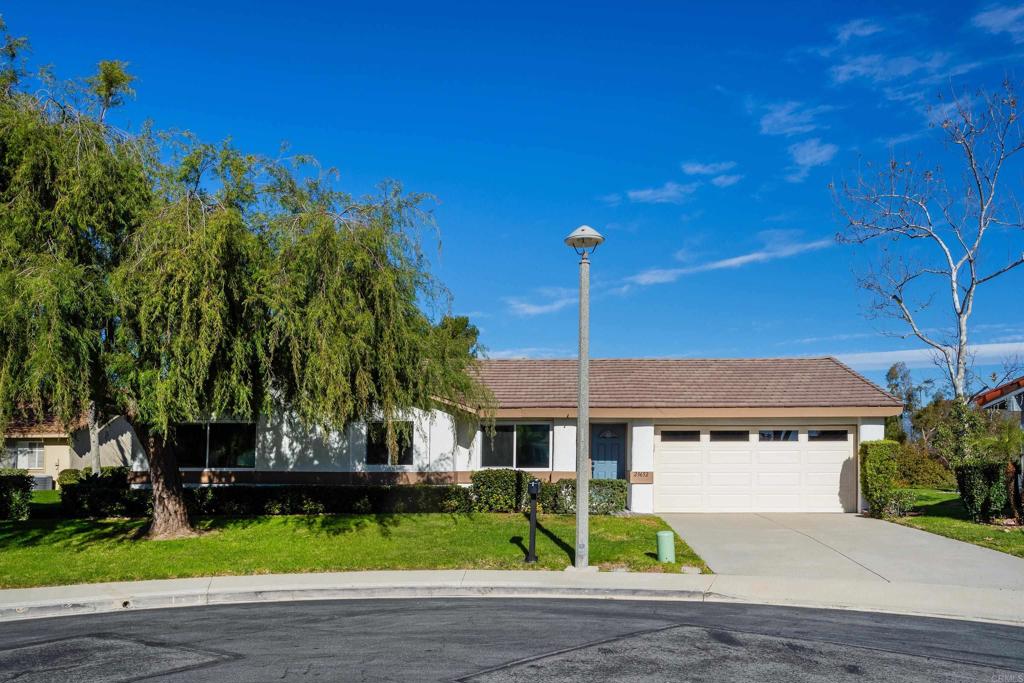 23652 Via Pellicer, Mission Viejo CA 92692 - photo 1