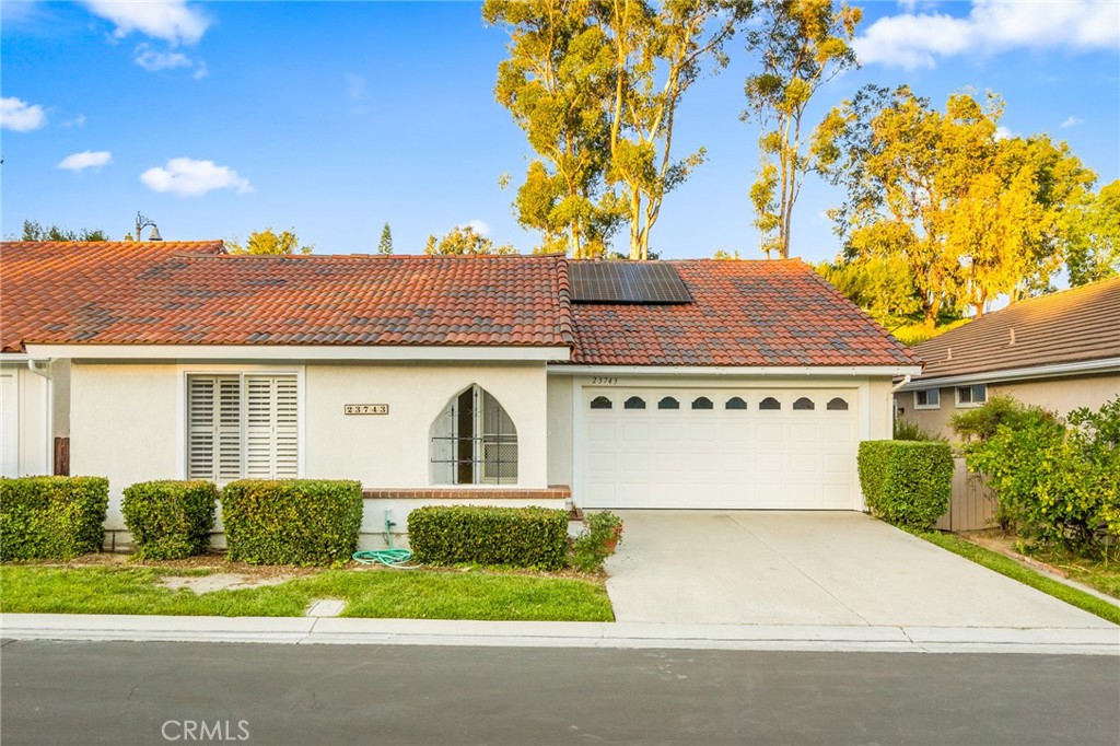 23743 Calle Azorin, Mission Viejo CA 92692 - photo 2