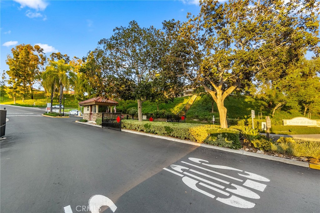 23743 Calle Azorin, Mission Viejo CA 92692 - photo 24