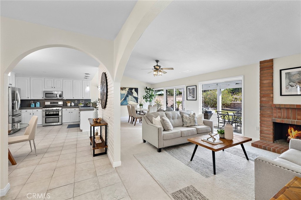 23752 Via Navarra, Mission Viejo CA 92691 - photo 8
