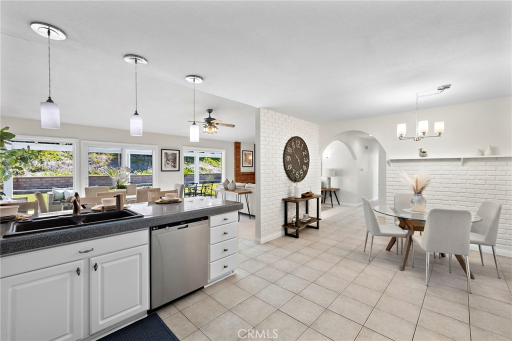 23752 Via Navarra, Mission Viejo CA 92691 - photo 18
