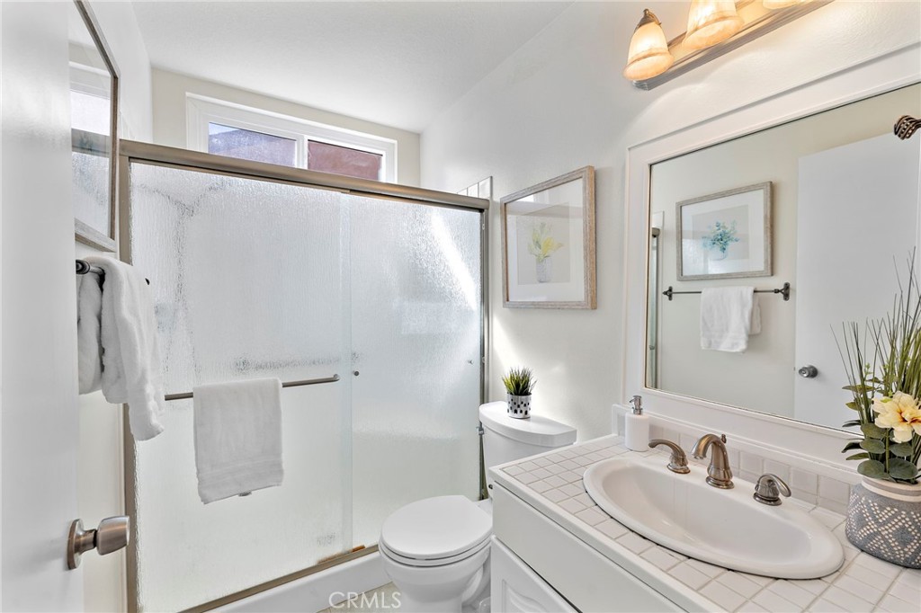 23752 Via Navarra, Mission Viejo CA 92691 - photo 21