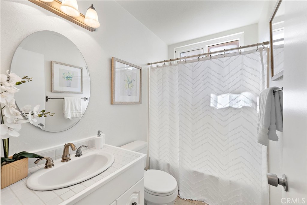 23752 Via Navarra, Mission Viejo CA 92691 - photo 24