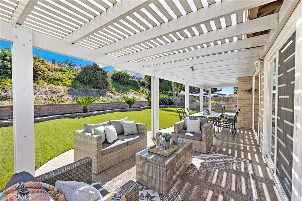 23752 Via Navarra, Mission Viejo CA 92691 - photo 26