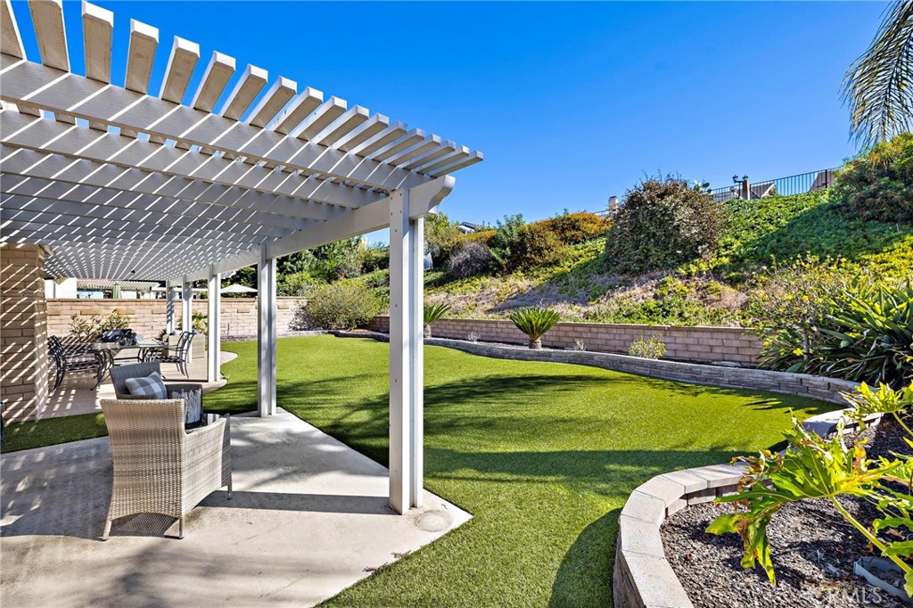 23752 Via Navarra, Mission Viejo CA 92691 - photo 30