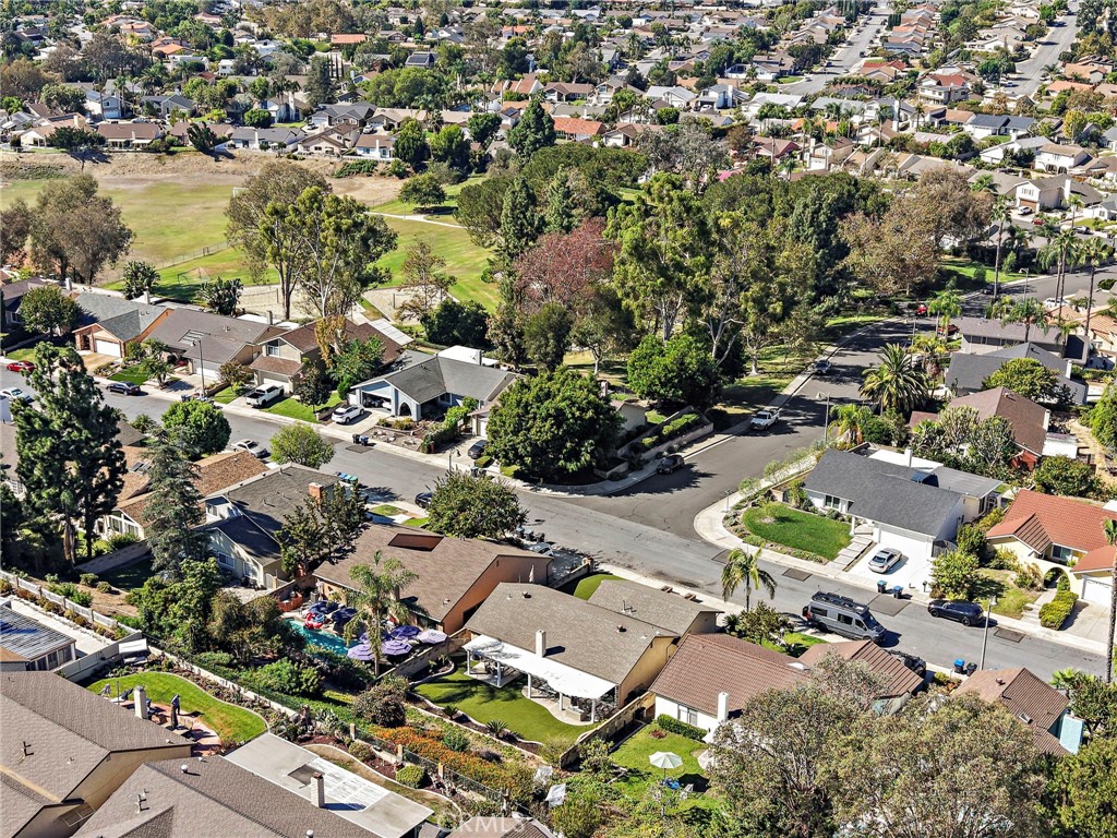 23752 Via Navarra, Mission Viejo CA 92691 - photo 42