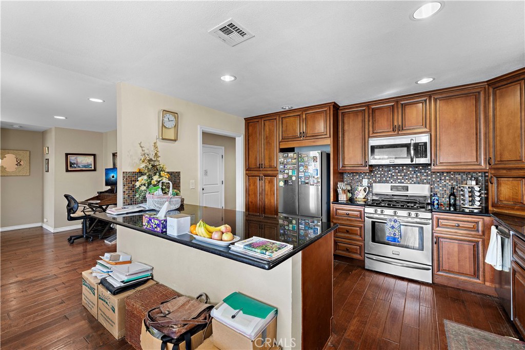 23764 VILLENA, Mission Viejo CA 92692 - photo 4