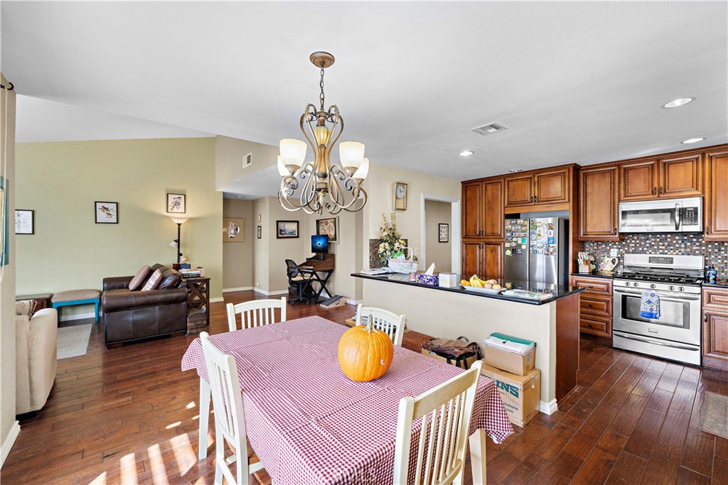 23764 VILLENA, Mission Viejo CA 92692 - photo 6