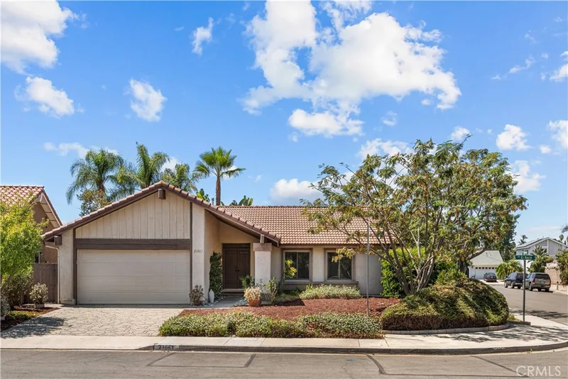 23861 Via El Rocio, Mission Viejo, CA 92691
