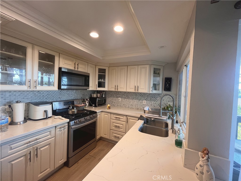 23912 Copenhagen, Mission Viejo CA 92691 - photo 25
