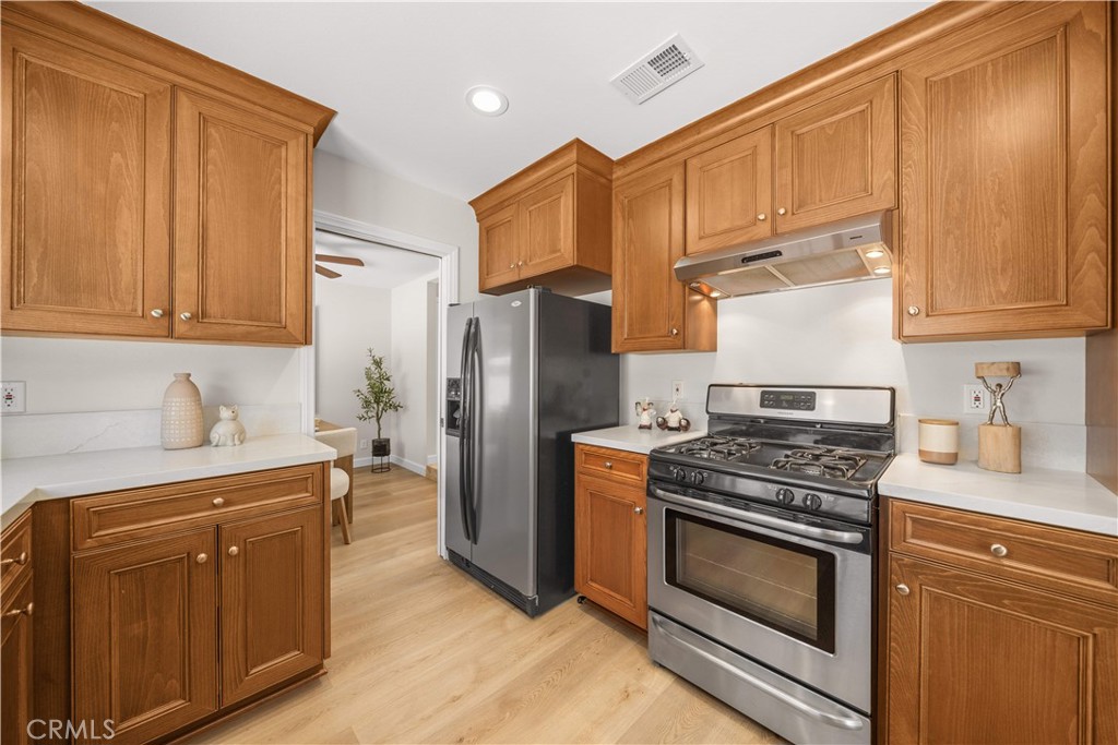 23992 Via La Coruna, Mission Viejo CA 92691 - photo 20