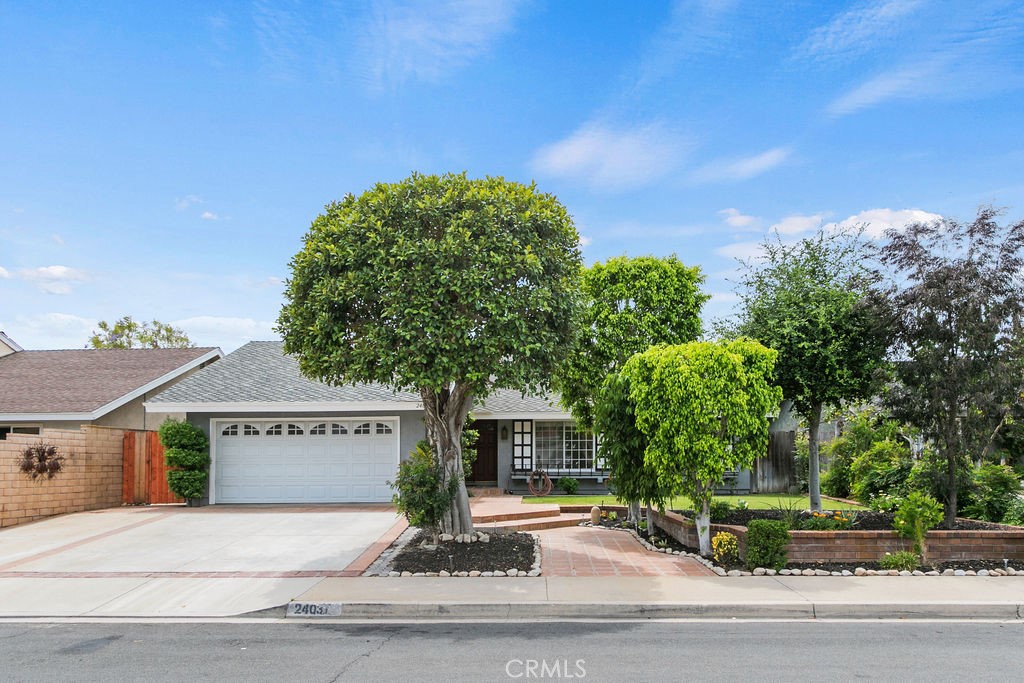 24031 Olivera, Mission Viejo CA 92691 - photo 1