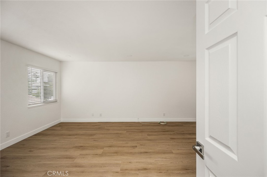 Upstairs bonus room/bedroom - 24112 Zancon, Mission Viejo CA 92692 - photo 16
