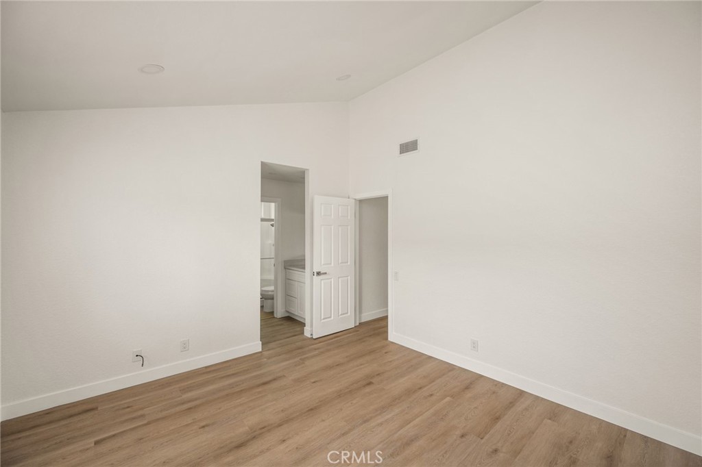 Primary bedroom - 24112 Zancon, Mission Viejo CA 92692 - photo 25