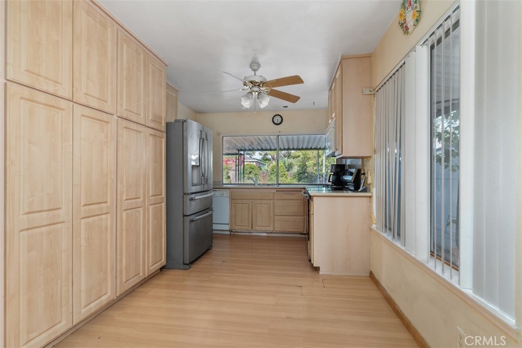 24252 Chrisanta, Mission Viejo CA 92691 - photo 5