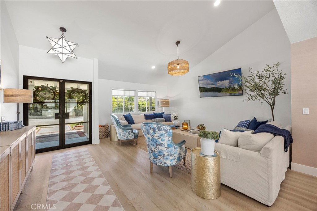 24271 La Pala Lane, Mission Viejo CA 92691 - photo 4