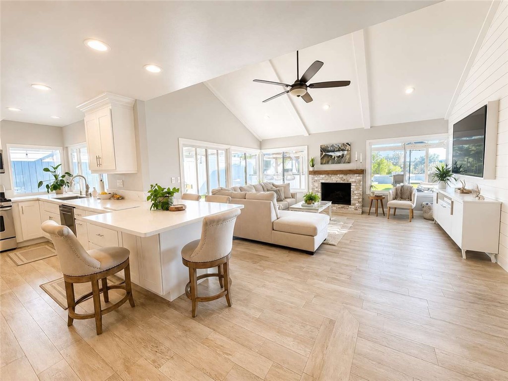 24321 Encorvado Lane, Mission Viejo CA 92691 - photo 3