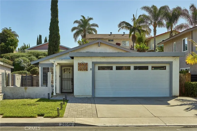 24642 Sadaba, Mission Viejo