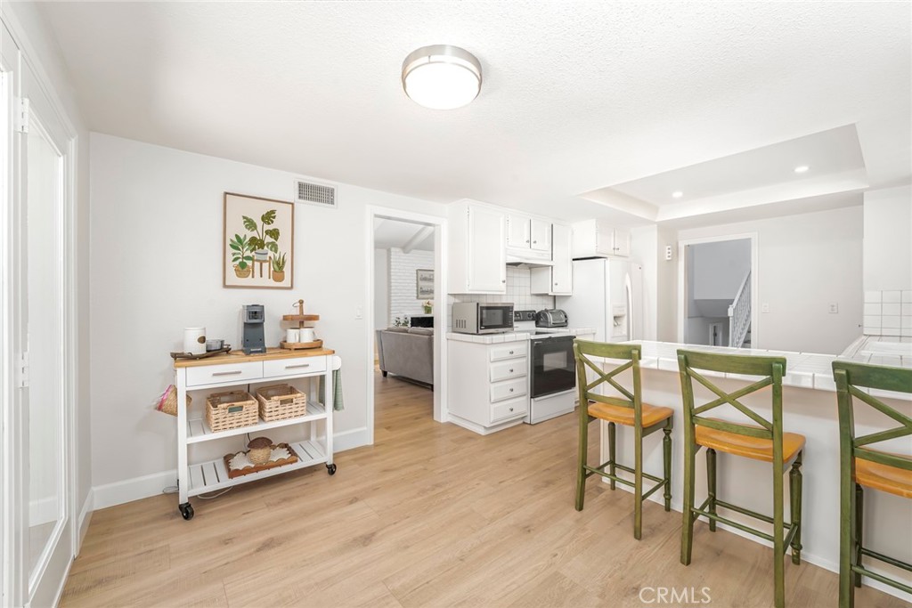 Flexible Space off Kitchen - 24686 Venablo, Mission Viejo CA 92691 - photo 17