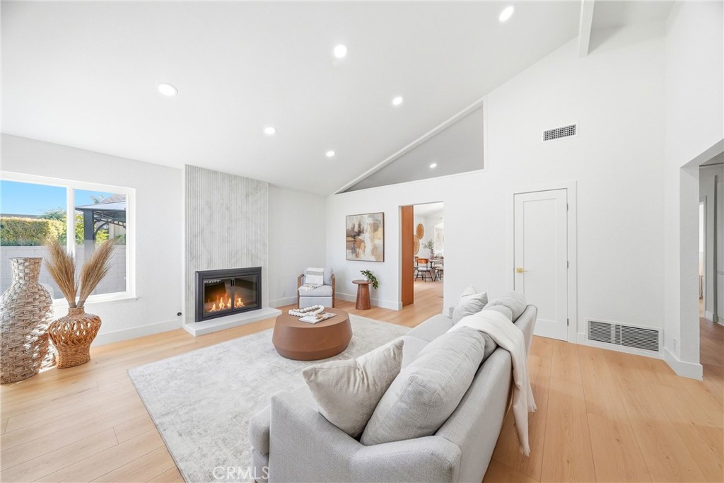 24852 Lagrima, Mission Viejo CA 92692 - photo 4