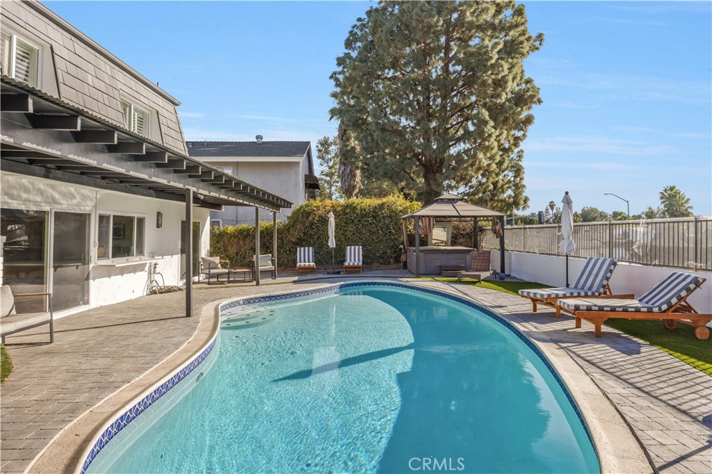 25266 Pacifica, Mission Viejo CA 92691 - photo 28