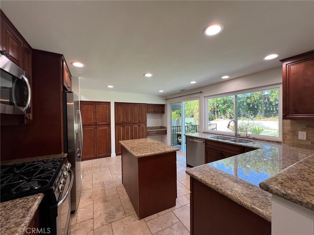 25281 Parthenon Avenue, Mission Viejo CA 92691 - photo 1