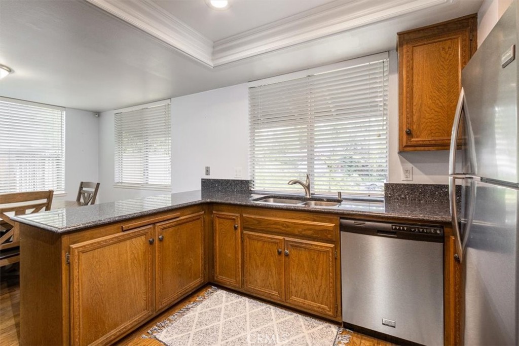 Kitchen - 25415 Remesa, Mission Viejo CA 92691 - photo 10