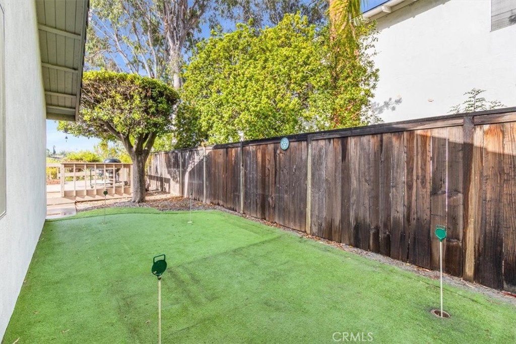 Side Yard Putting Green - 25415 Remesa, Mission Viejo CA 92691 - photo 42