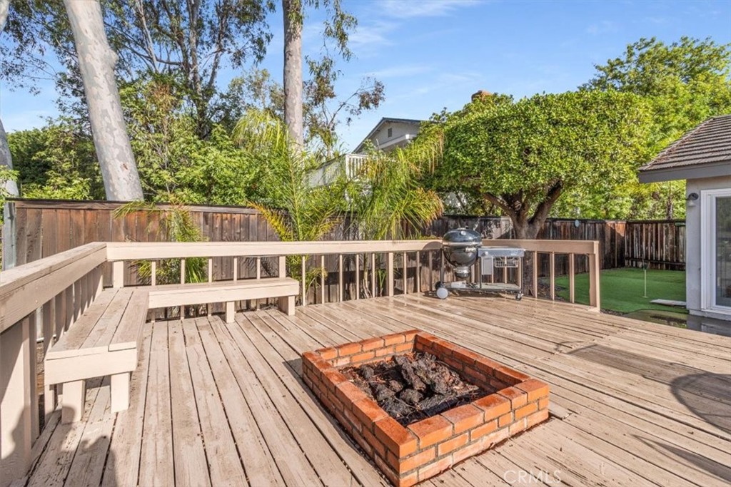Deck and Firepit - 25415 Remesa, Mission Viejo CA 92691 - photo 45