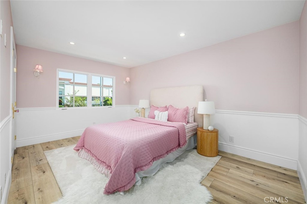 Upstairs En Suite Bedroom - 25441 Marina Circle, Mission Viejo CA 92691 - photo 34