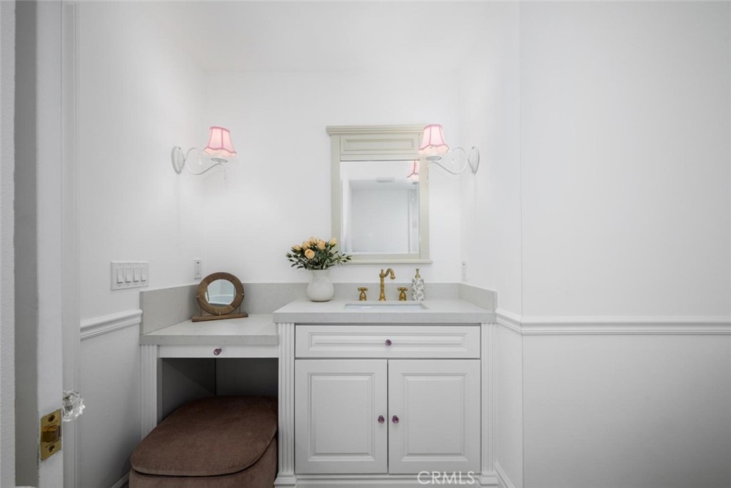 Upstairs En Suite Bathroom - 25441 Marina Circle, Mission Viejo CA 92691 - photo 37
