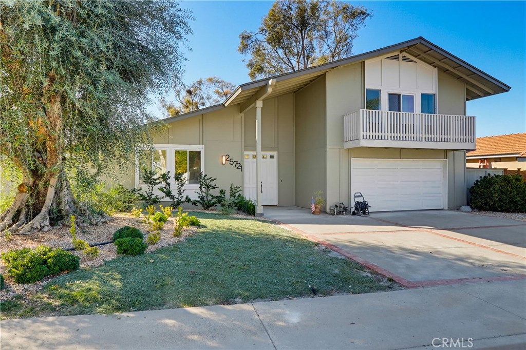 25721 Chrisanta Drive, Mission Viejo CA 92691 - photo 3