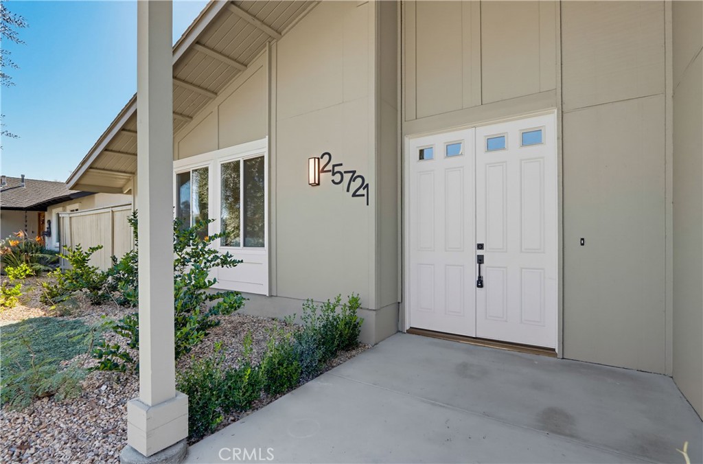 25721 Chrisanta Drive, Mission Viejo CA 92691 - photo 4