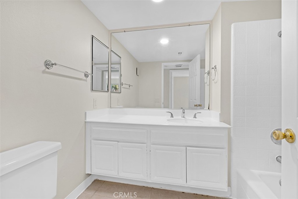 25915 Orbita, Mission Viejo CA 92691 - photo 20