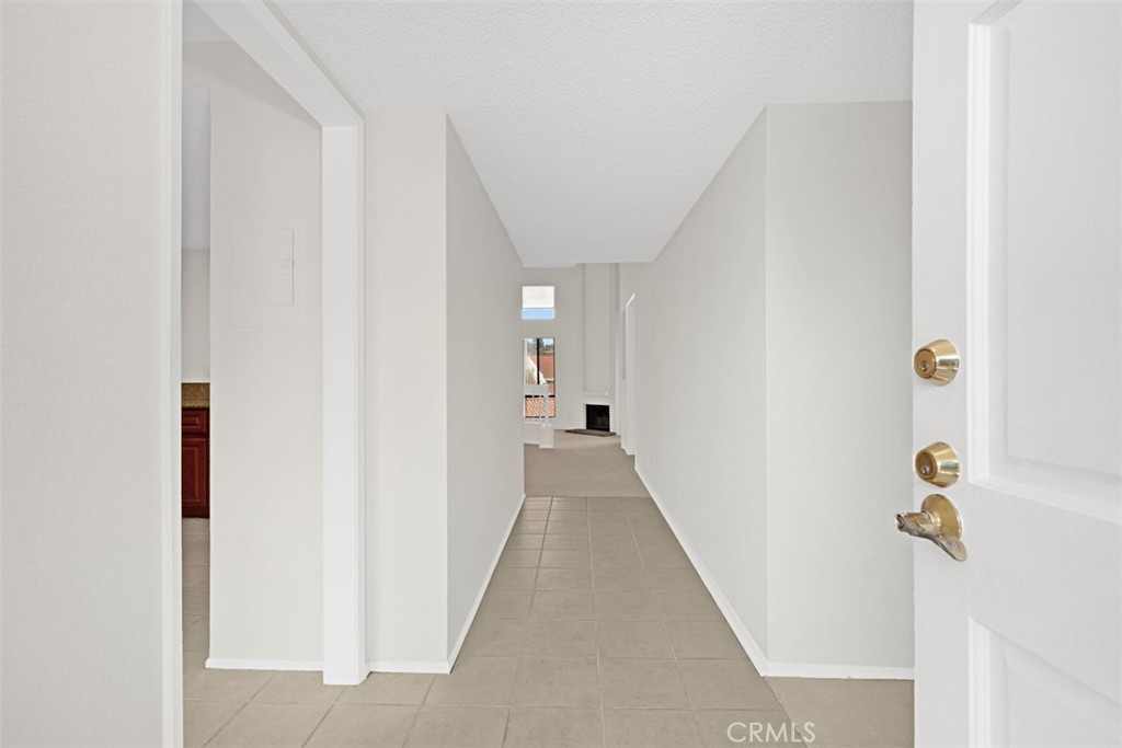 entry hall - 25915 Orbita, Mission Viejo CA 92691 - photo 25
