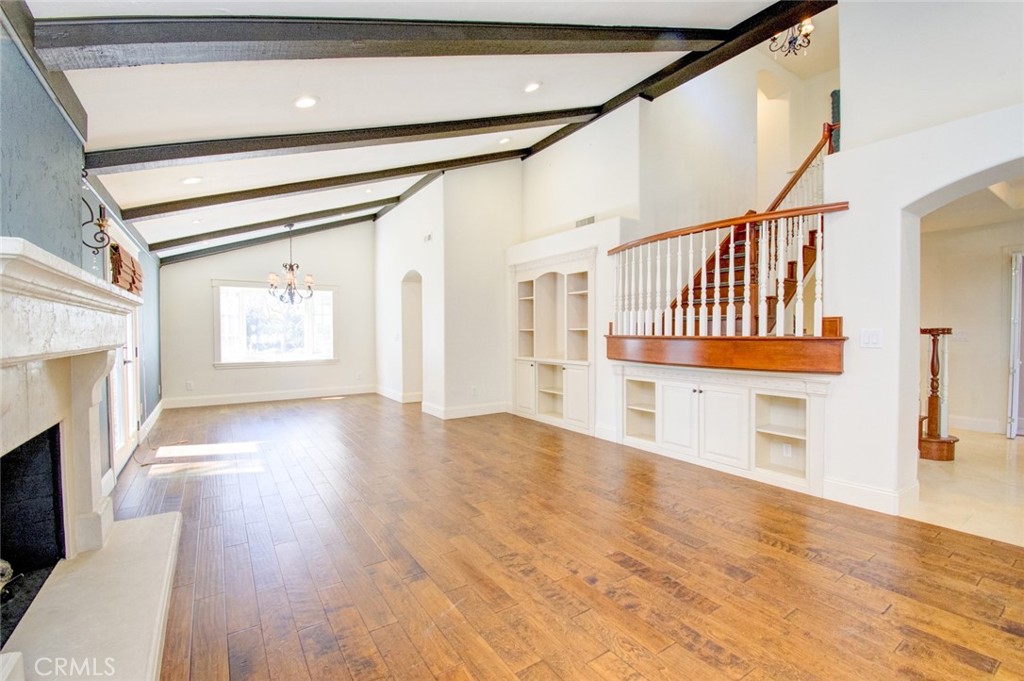 Entry/ Formal Living Room - 26061 Via Viento, Mission Viejo CA 92691 - photo 8