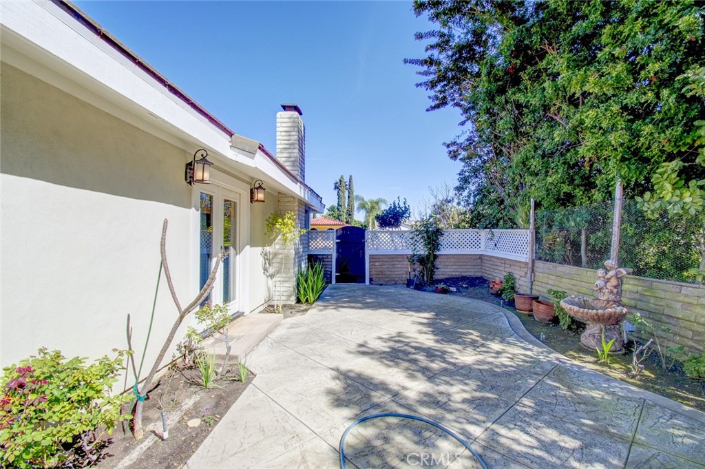 Sideyard - 26061 Via Viento, Mission Viejo CA 92691 - photo 26