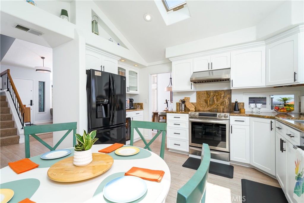 26151 Buscador, Mission Viejo CA 92692 - photo 14