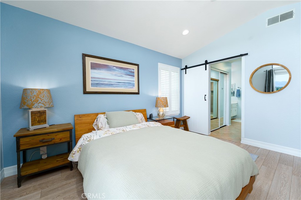 26151 Buscador, Mission Viejo CA 92692 - photo 18