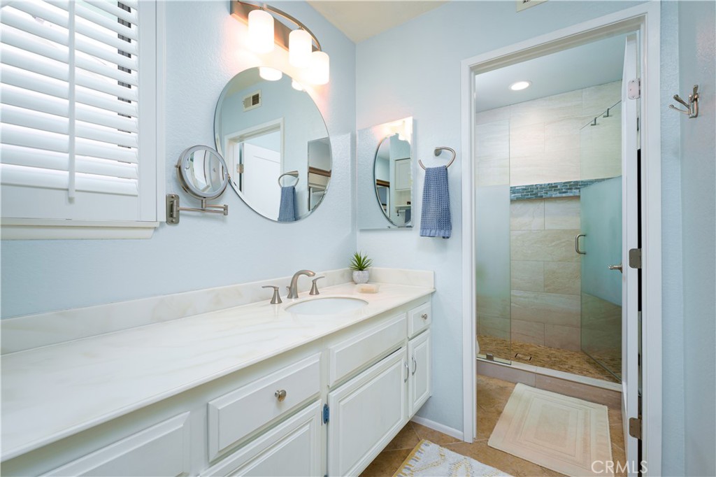 26151 Buscador, Mission Viejo CA 92692 - photo 20