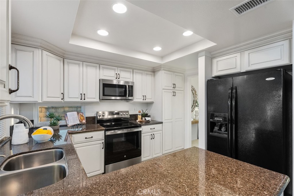 26242 Golada, Mission Viejo CA 92692 - photo 11