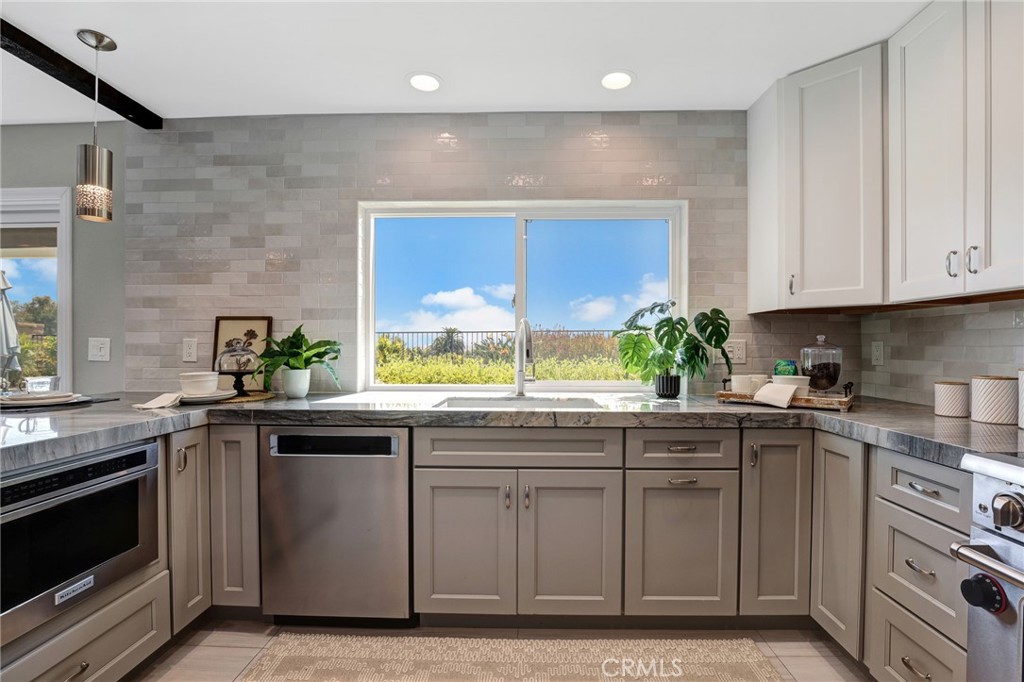 26262 Golada, Mission Viejo CA 92692 - photo 20