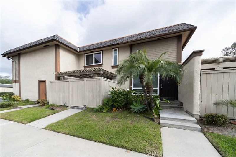 26283 Via Roble, Mission Viejo, CA 92691