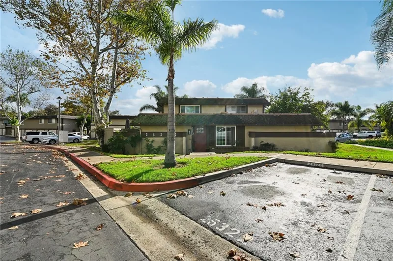 26322 Via Roble, Mission Viejo, CA 92691