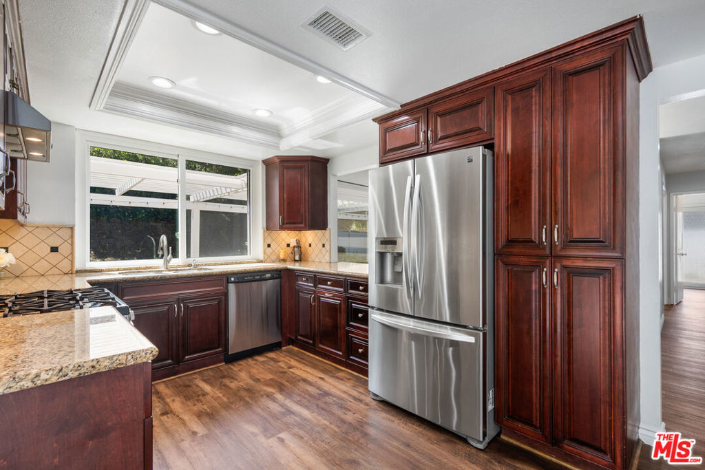 26392 Cortina Drive, Mission Viejo CA 92691 - photo 18