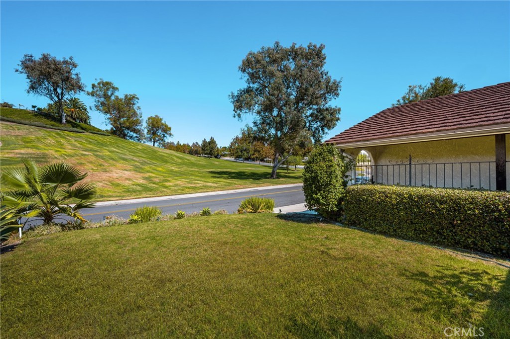 26422 Papagayo Drive, Mission Viejo CA 92691 - photo 16
