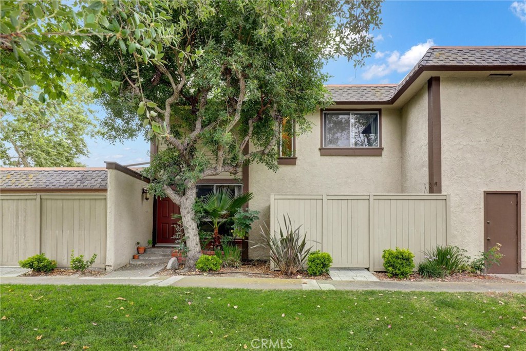 Front View of Condo - 26444 Via Roble 38, Mission Viejo CA 92691 - photo 1